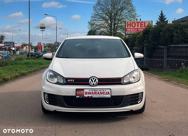 Volkswagen Golf VI 2.0 TSI GTI - 3