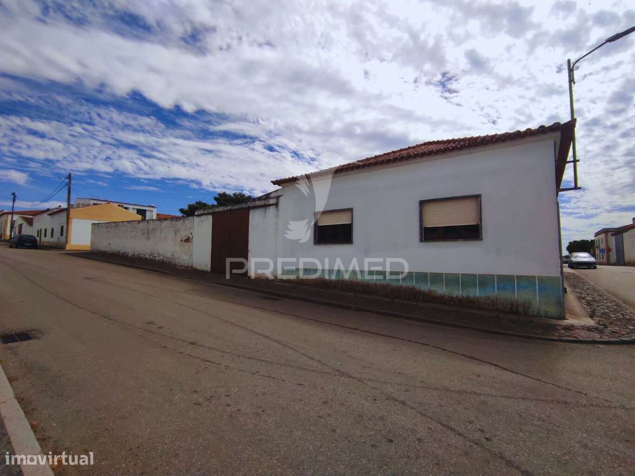 Moradia T4 com amplo espaço de quintal - Grande imagem: 3/29