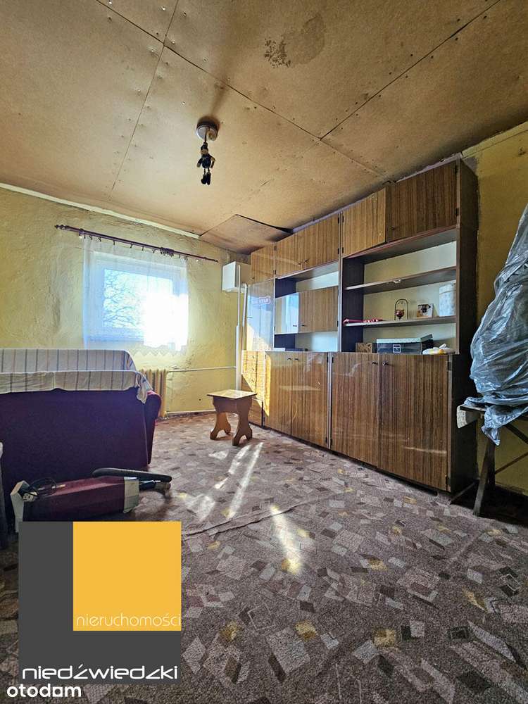 Mały dom  do remontu z Cegły!-10