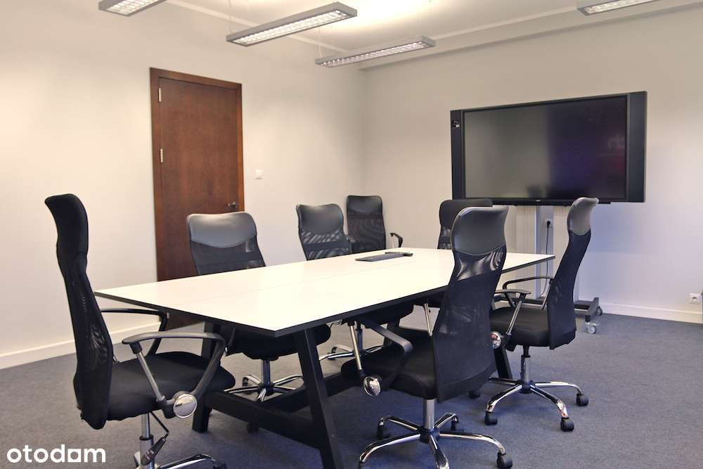 Hala produkcyjno–magazynowa z częścią biurową-16