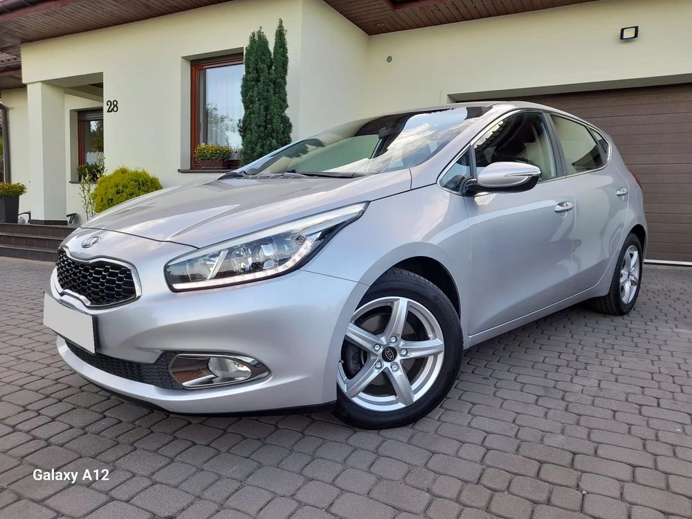 Kia Ceed II 1.4 CVVT ISG Attract 2013
