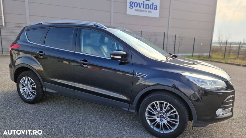 Ford Kuga 2.0 TDCi 4x4 Aut. Titanium - 2