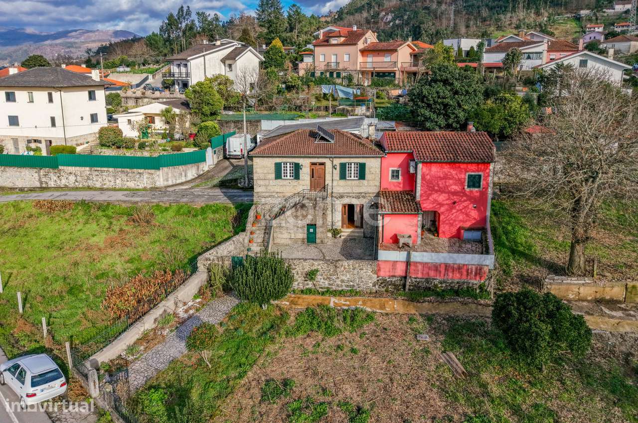 Moradia T3 com lote terreno 1468 m2 em Ponte da Barca-3