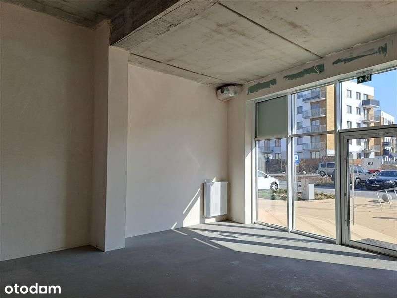 Lokal 56 m2 z dużymi witrynami Oś. przy Błoniach - Pełny obrazek: 4/6