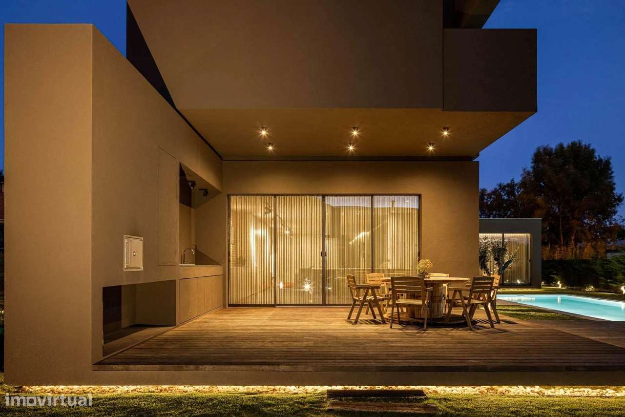 Moradia de Autor com Piscina | Praia da Madalena-40