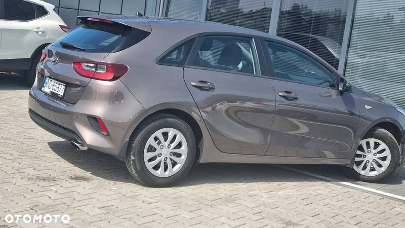 Kia Ceed 1.4 L Business Line - 12