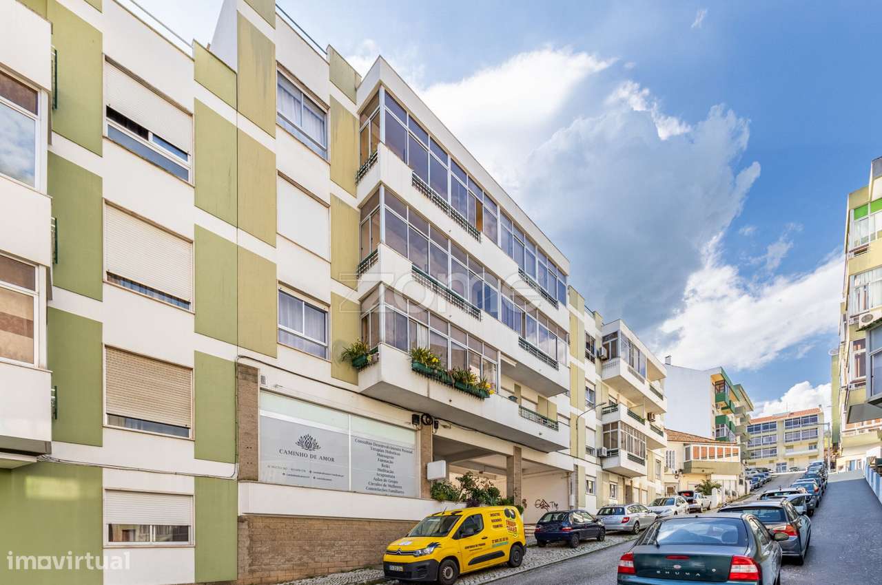 Apartamento T3 Duplex em Vialonga - Grande imagem: 5/28