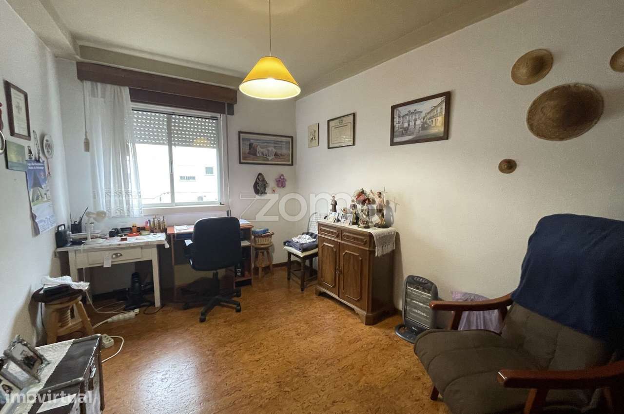 T4 Central I Rua Luis Pathé I Portalegre - Grande imagem: 3/16