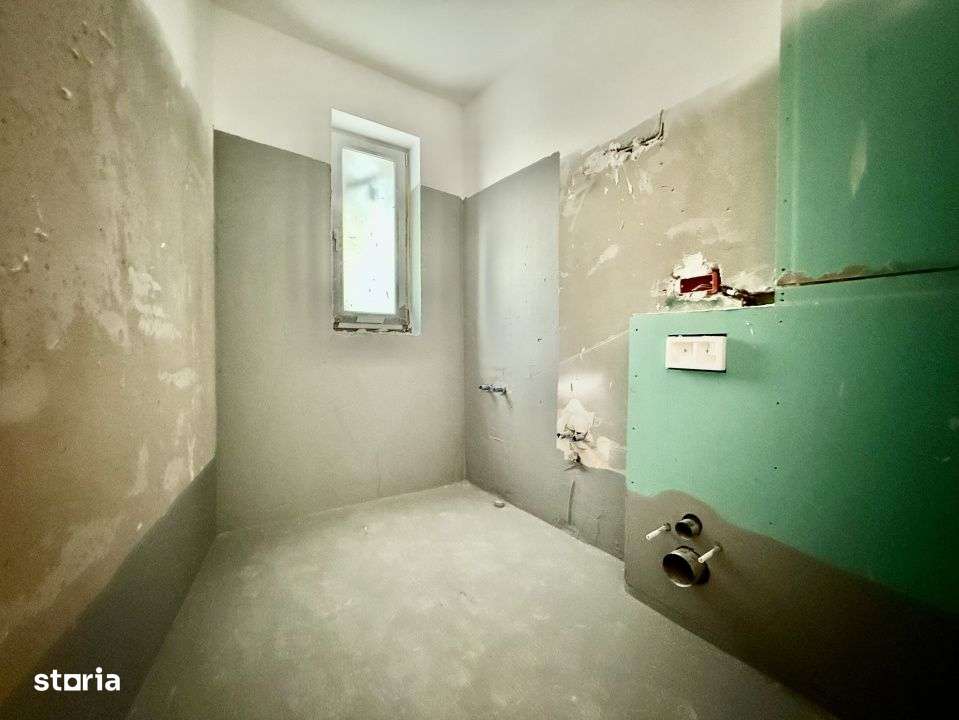 Ultracentral,  2 camere cu 2 bai, priveliste si soare !-13