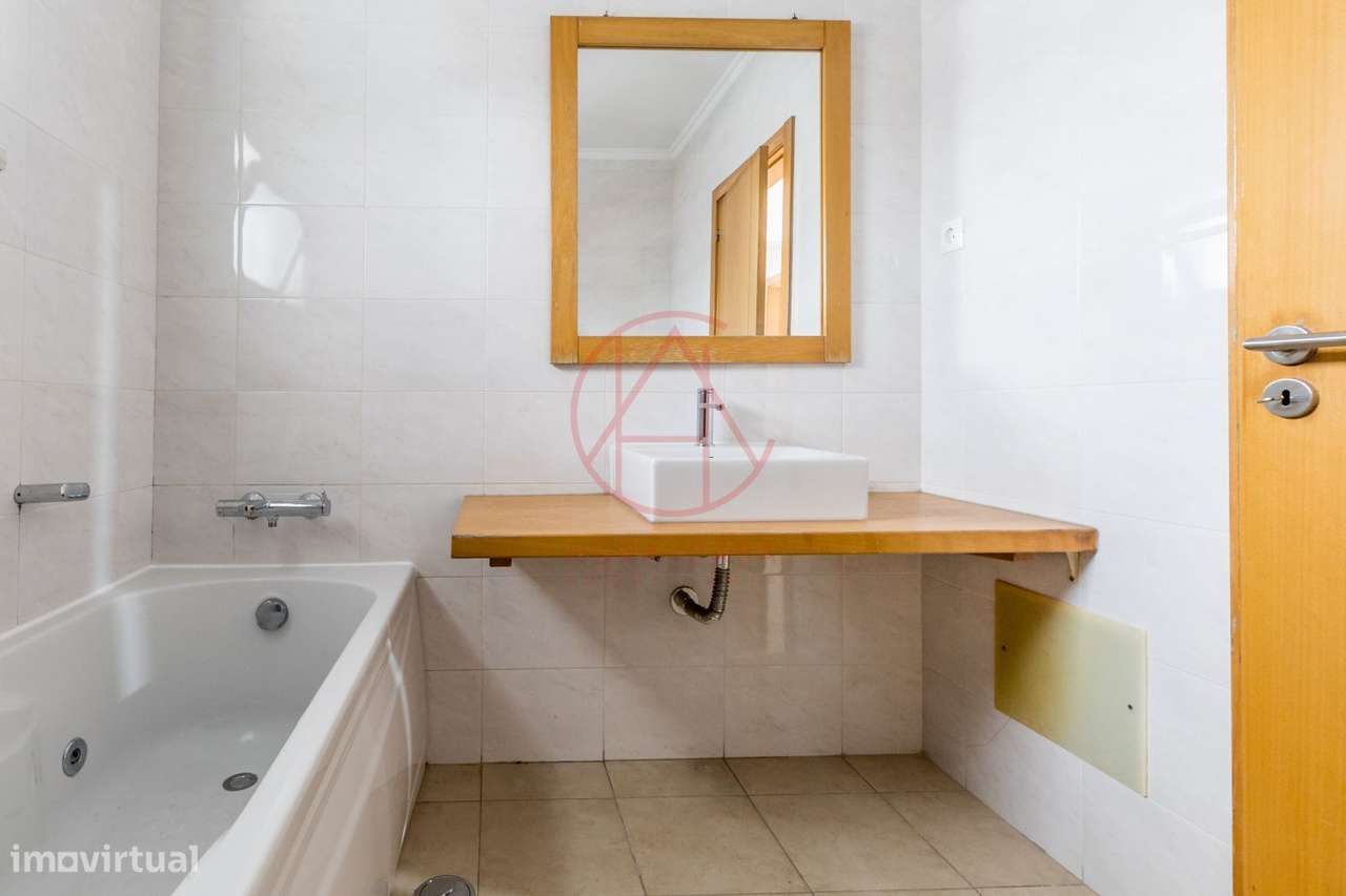 Moradia T5 Feijó-20