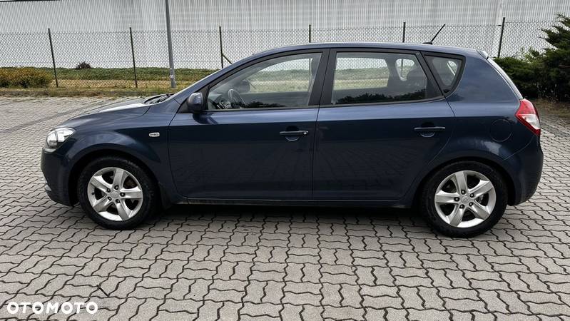 Kia Ceed - 2