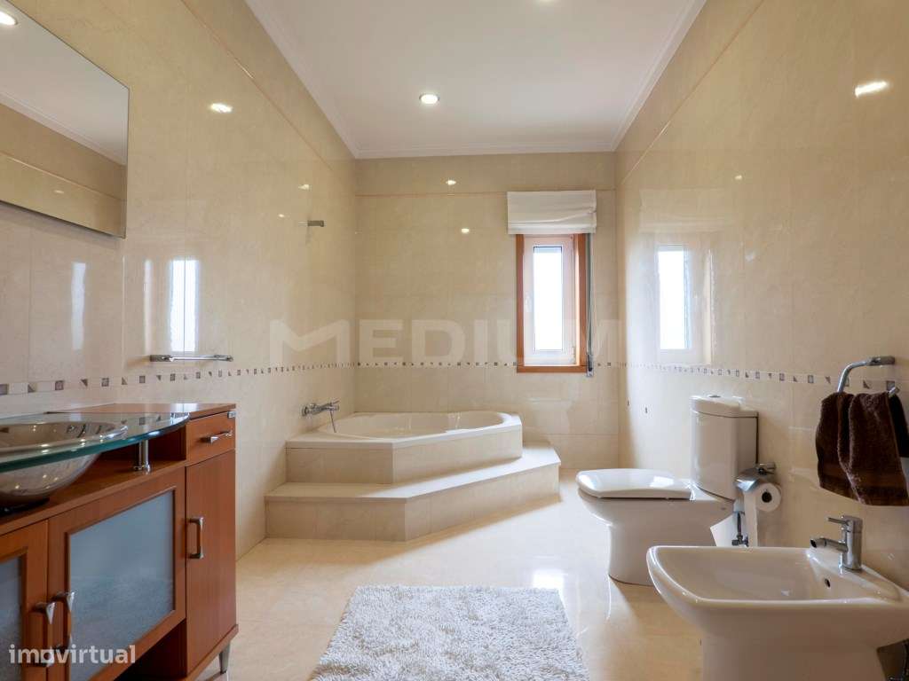 Moradia Isolada em Avidos-21