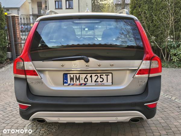 Volvo XC 70 2.4D AWD Momentum - 10