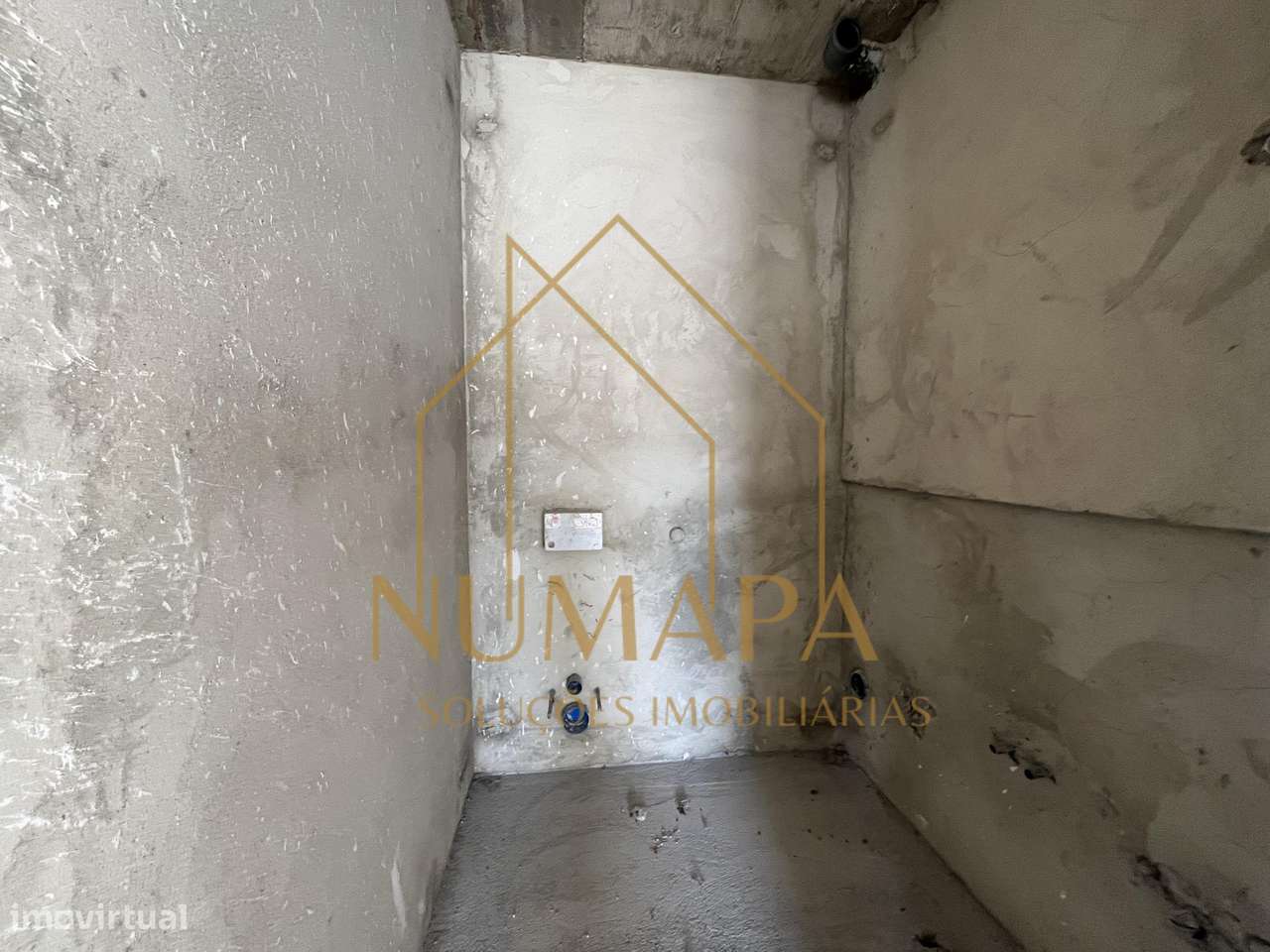 Moradia Térrea T5 Isolada com Piscina e Garagem Azeitão-17