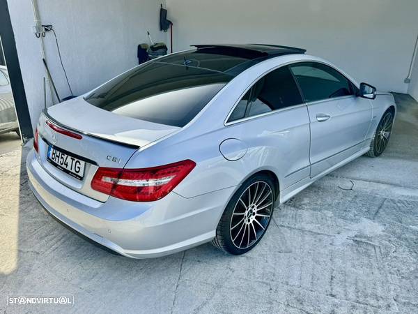 Mercedes-Benz E 220 CDi Avantgarde BlueEfficiency Auto. - 46