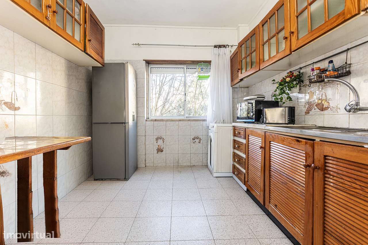 Apartamento T2 para Venda, Largo Padre Américo em Massamá - Grande imagem: 4/28