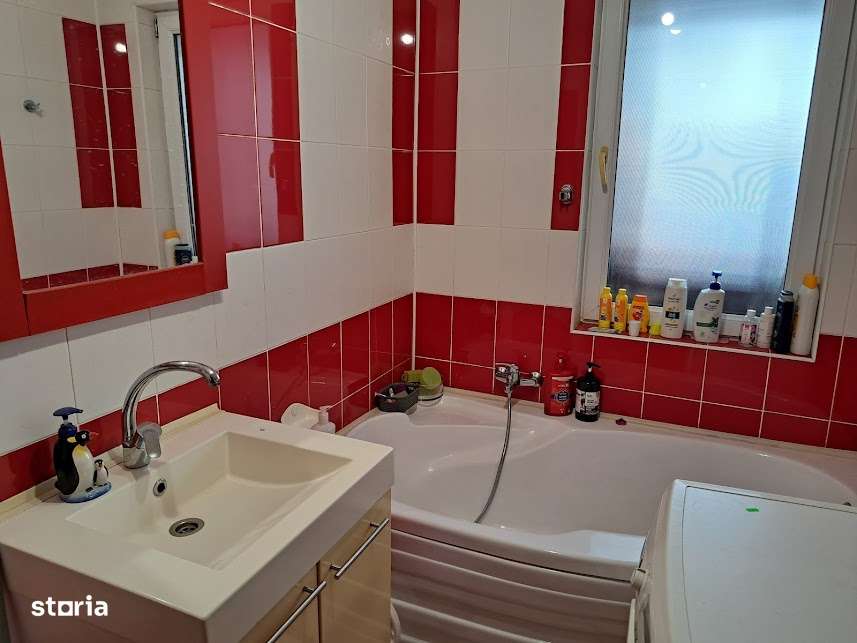 Comision 0%, Apartament 2 camere decomandat, parcare CF, str Eroilor-5