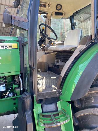 John Deere 5720 - 7