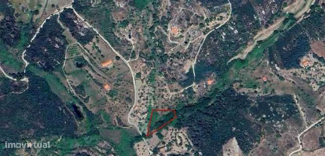 terreno rústico com dois riachos - Grande imagem: 3/6