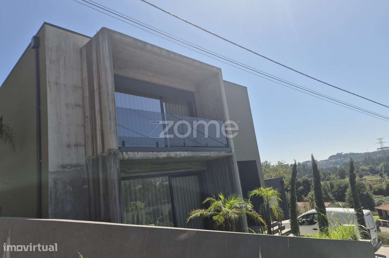Moradia T3 Semi-Nova em Lanhas, Vila Verde-43