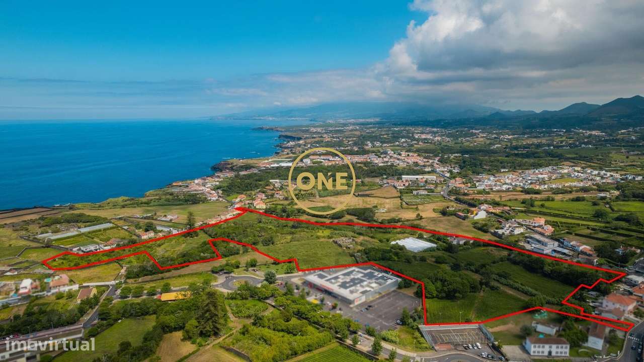 Potencial Inigualável no Centro das Capelas – Ponta Delgada, São Migue - Grande imagem: 3/14