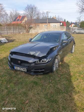 Jaguar XE 2.0 D Prestige - 1