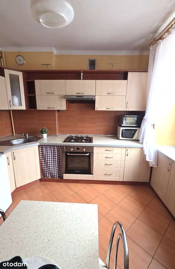 Mieszkanie 3pok. 63m2 z piwnicą+ część strychu St. Huta os. Na Skarpie-1