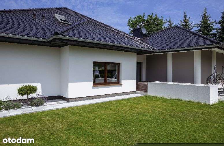 Na sprzedaż Willa w Radomiu przy ul.Wyścigowej - Pełny obrazek: 2/12