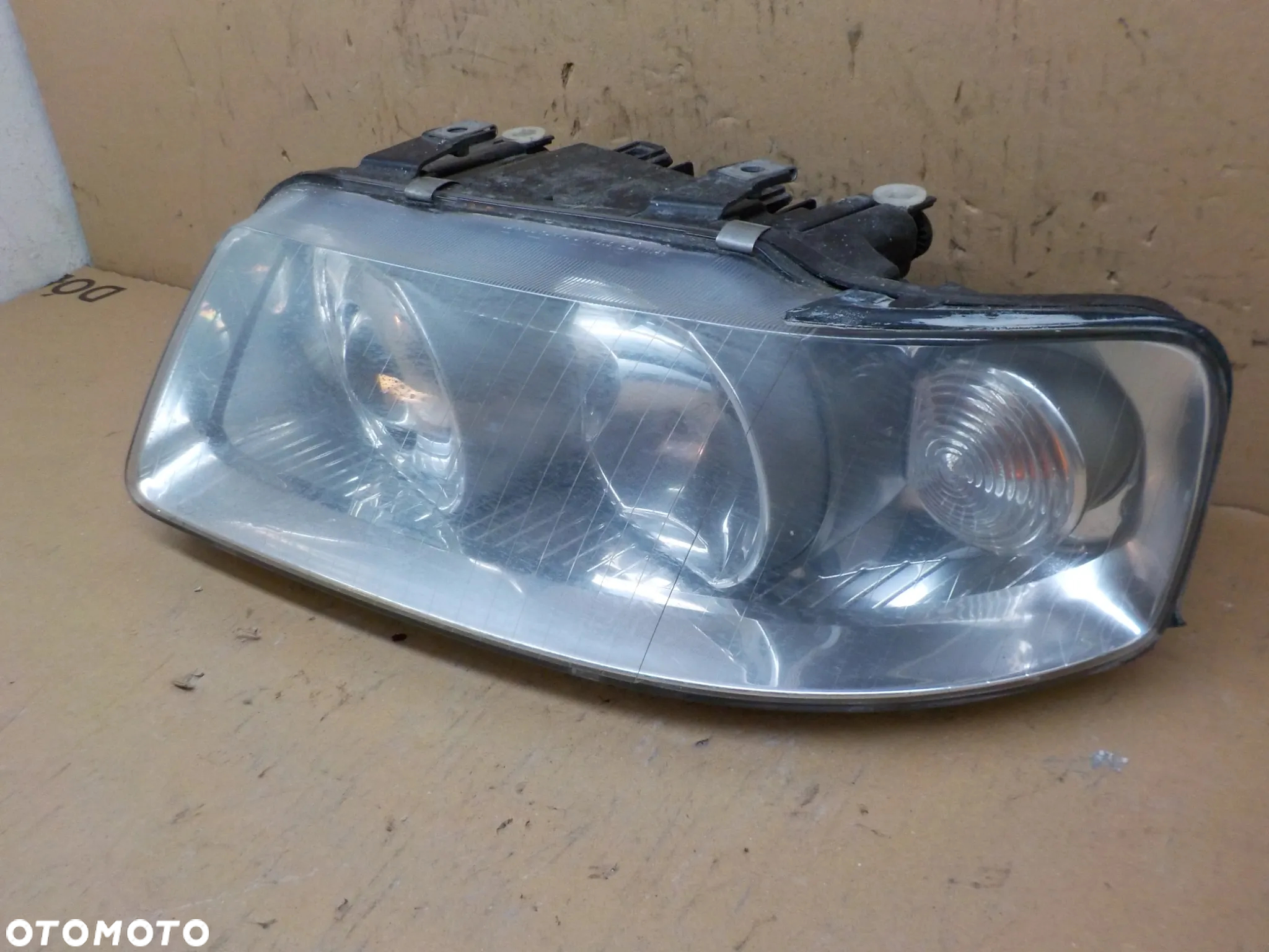 AUDI A3 8L LIFT LAMPA LEWA PRZÓD DEPO EUROPA - 3