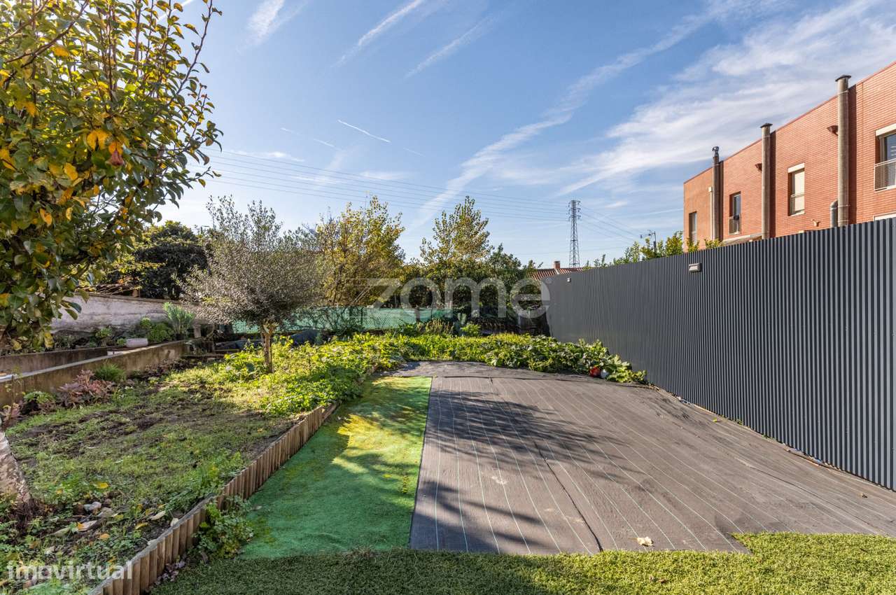 Moradia t4 em gaveto com espaço exterior em S. Vitor, Braga-17