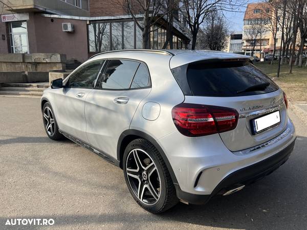 Mercedes-Benz GLA 220 d 4MATIC Aut. - 3