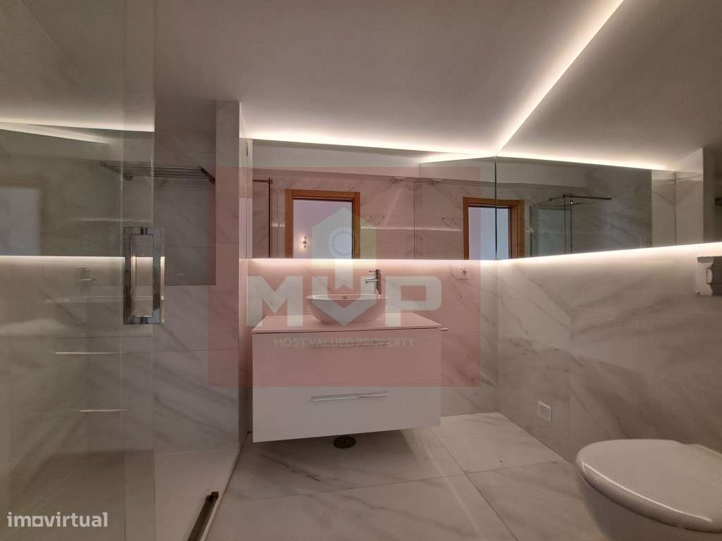 T3 na Guia com piscina comum e estacionamento-11