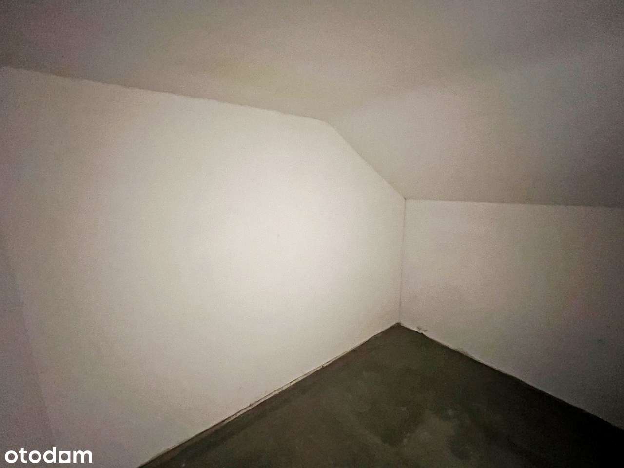 Pomieszczenie gospodarcze pow. 10,70 m² ul. F. Rzeźniczaka-5