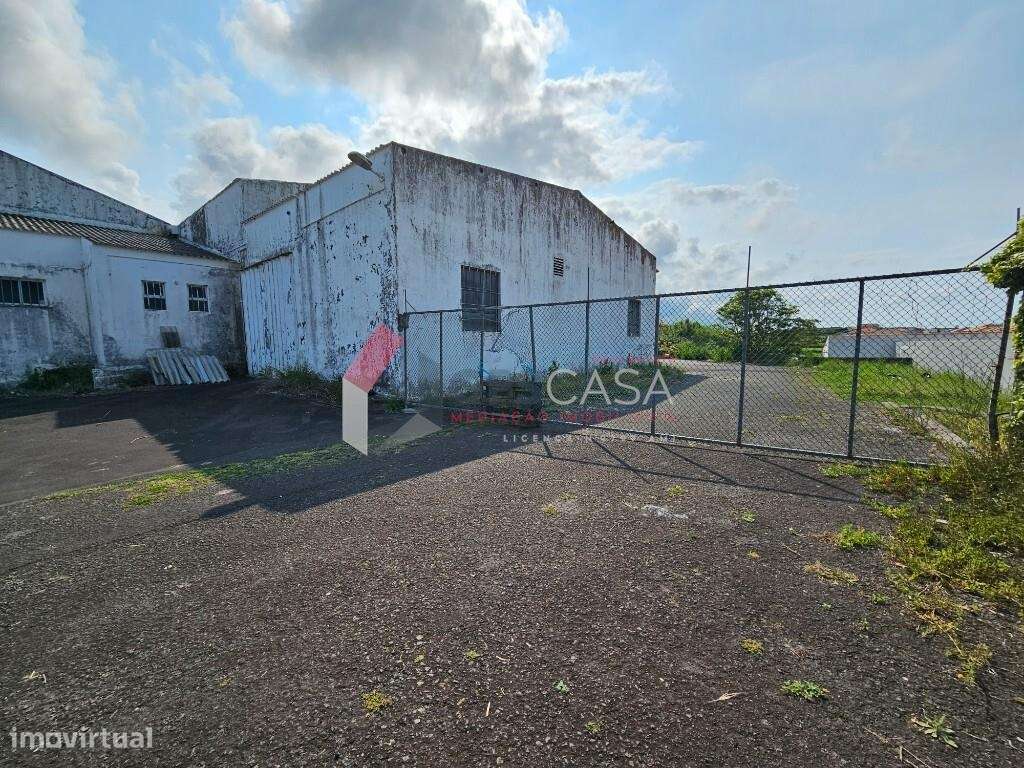 Armazém Industrial com 2.206 m2 em Santa Cruz! - Grande imagem: 3/52