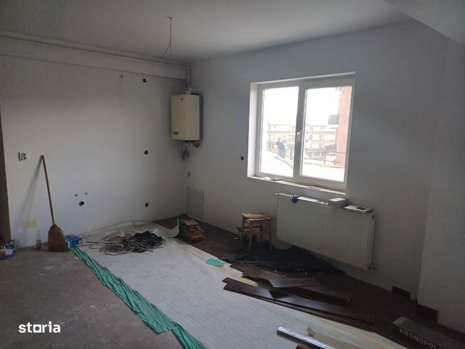 Vand apartament cu 3 camere Manastur-1