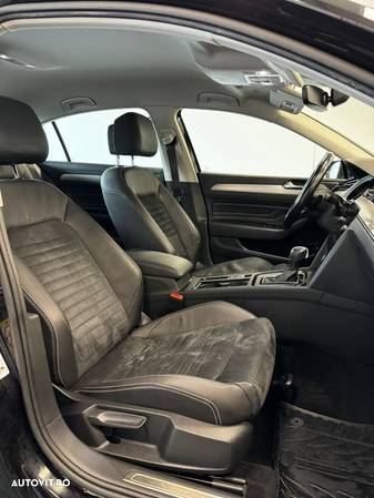 Volkswagen Passat 2.0 TDI DSG Highline - 24