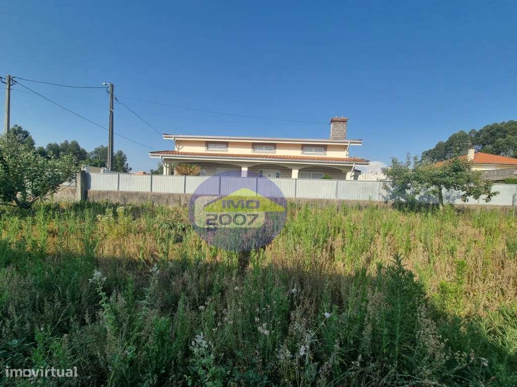 Terreno urbano em Nogueira da Regedoura - Grande imagem: 3/20