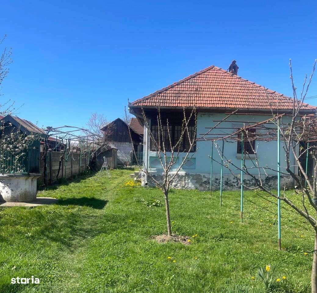 IMOBIL CU POTENȚIAL TURISTIC ÎN ZONA MONTANĂ NOVACI - Imagine principală: 2/4