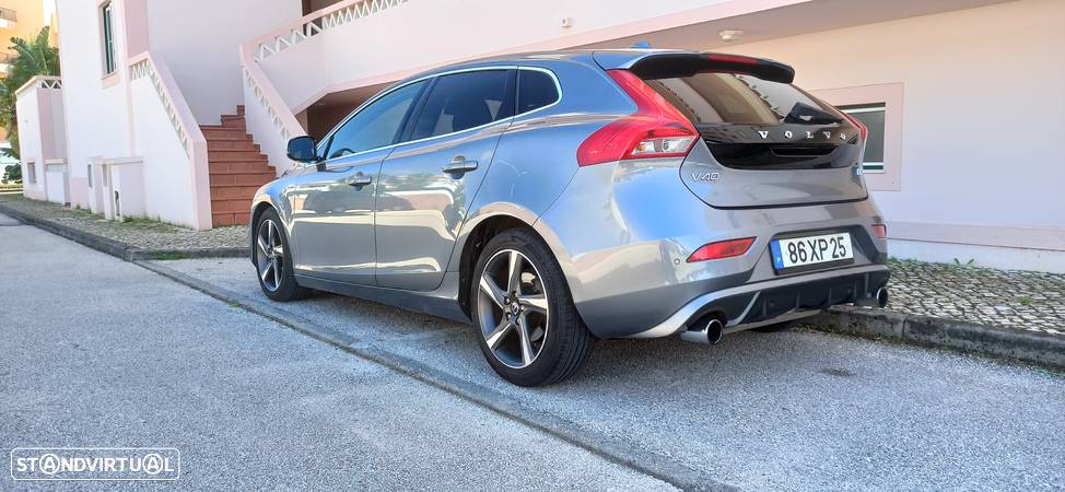 Volvo V40 1.6 D2 R-Design - 2