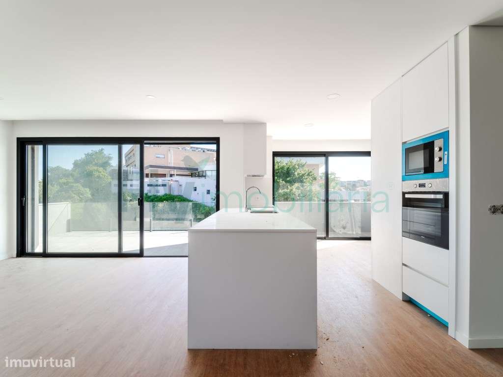 Apartamento T3 com excelente áreas em zona central de Lousada-3