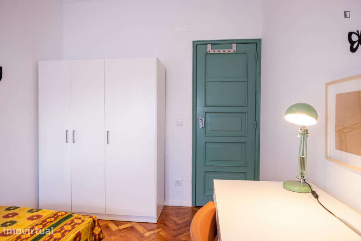 Quarto - localizado em Ajuda Lisbon - Grande imagem: 3/10