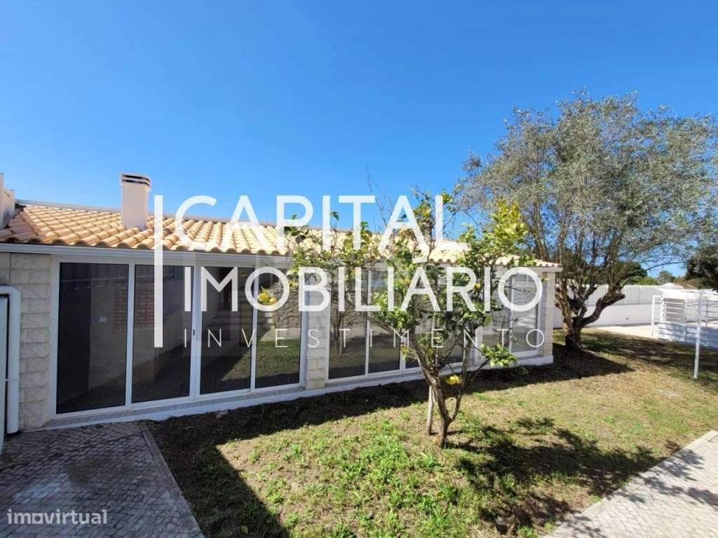 Moradia isolada V3+2 situada nas Caixas em Sesimbra com Piscina-7