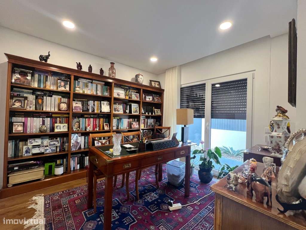 Moradia Isolada T4 Com piscina-28