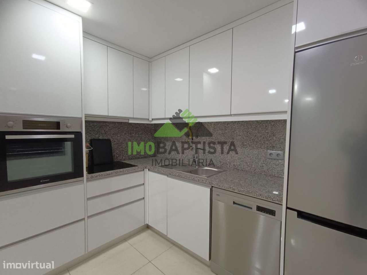 Apartamento T1+1 em Canedo-1
