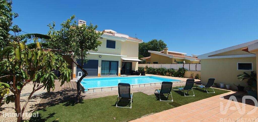 Habitação T8 em Charneca De Caparica E Sobreda de 324,00 m2 - Grande imagem: 4/26