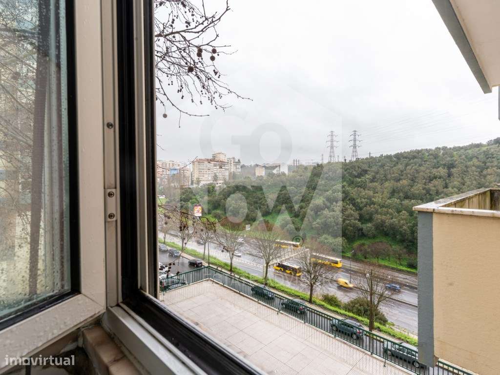 T3 Luminoso com Open Space - Lumiar (Rua Quinta das Lavadeiras)-18