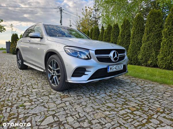 Mercedes-Benz GLC 250 4Matic 9G-TRONIC AMG Line - 5