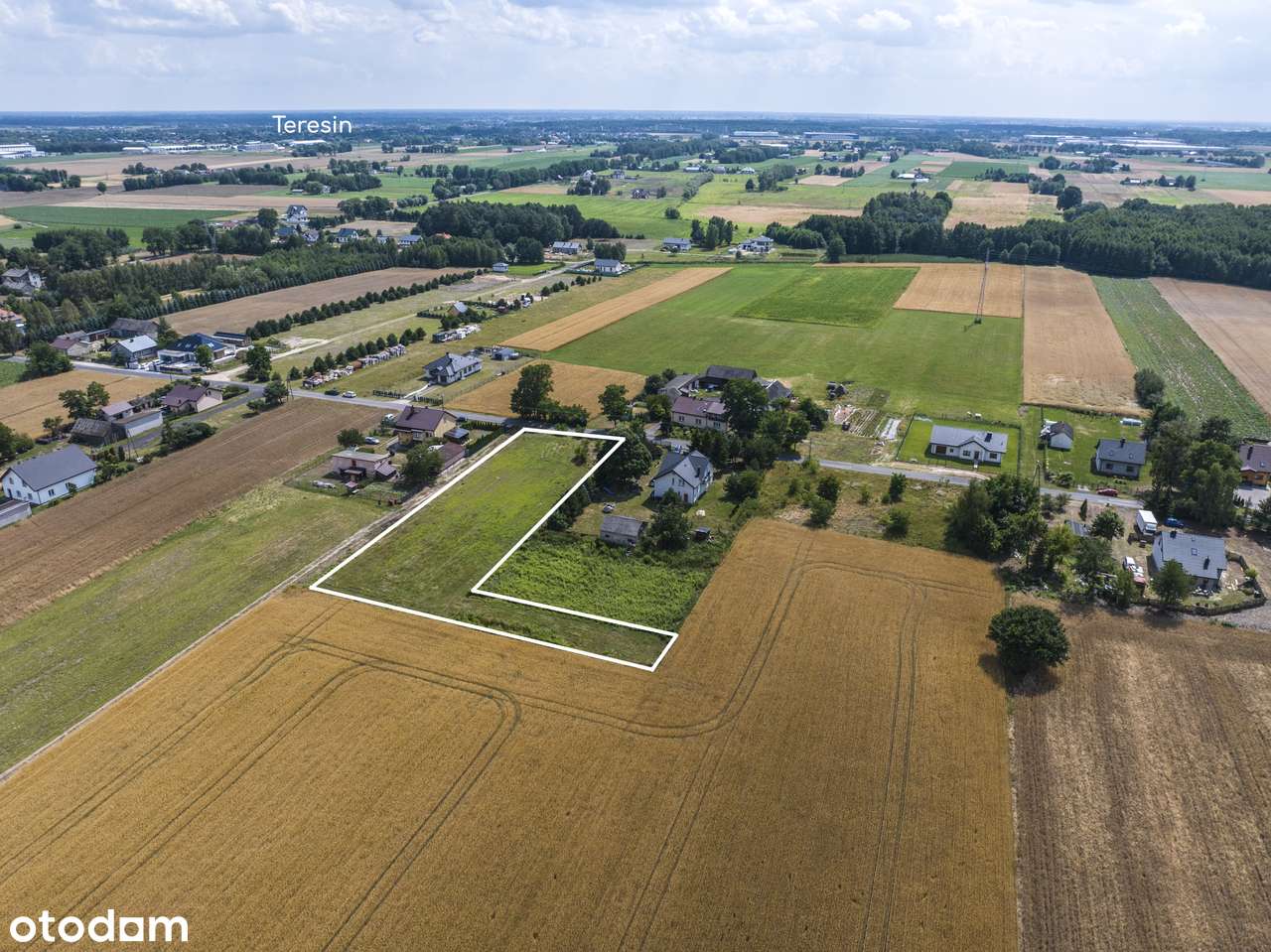 Blisko 3000m2 w pięknym miejscu pod dom z warunkami i projektem-7