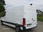 Mercedes-Benz Sprinter - 4