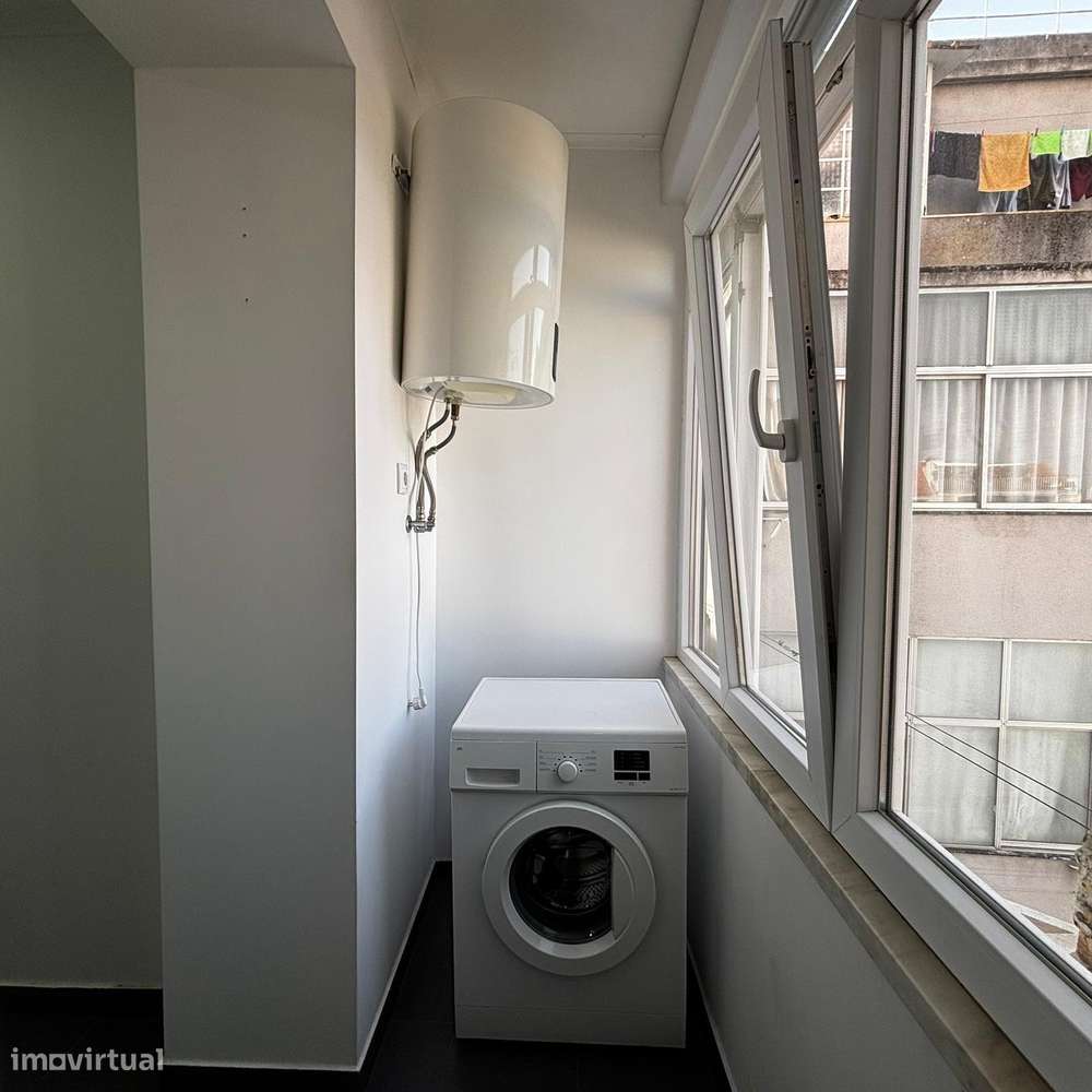 T2+1 Totalmente Remodelado em Edifício Recuperado!-5